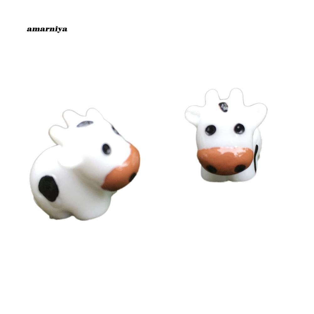 Set 2 mô hình chú bò nhỏ xinh dùng để trang trí tiểu cảnh