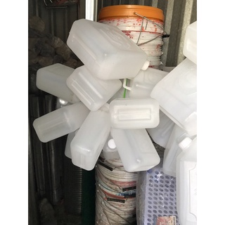 Can nhựa trắng vuông tròn 1L,2L