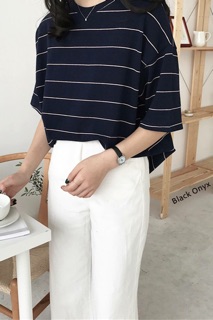 Áo phông kẻ ngang oversize