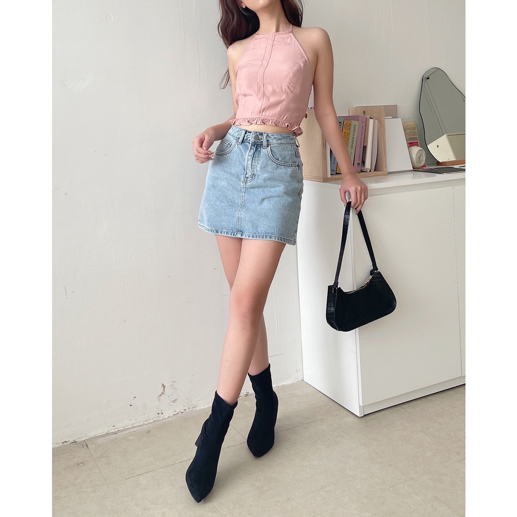 Áo cổ yếm HEYBEE phom croptop, chất liệu vải lụa mềm mát (2 màu) - EMMA CROPTOP HT708