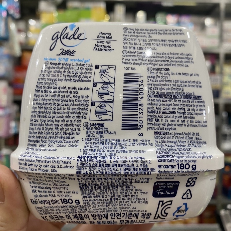 Sáp thơm Glade hương sớm mai 180g