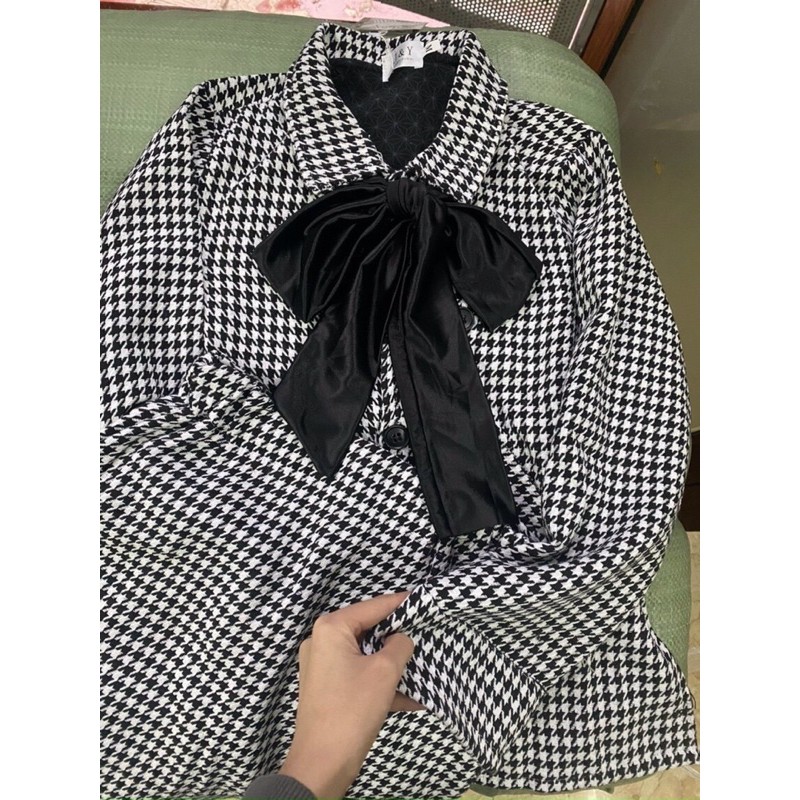 SÉT ÁO KHOÁC DẠ MIX CHÂN VÁY KẺ