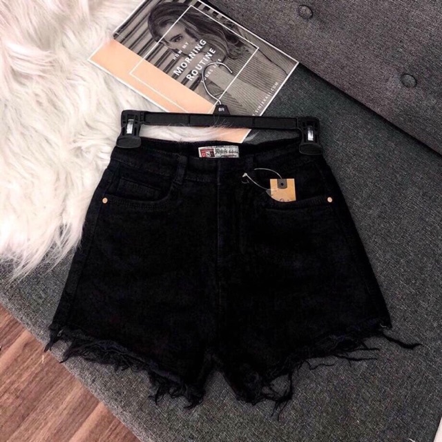 Quần short jean tua rua