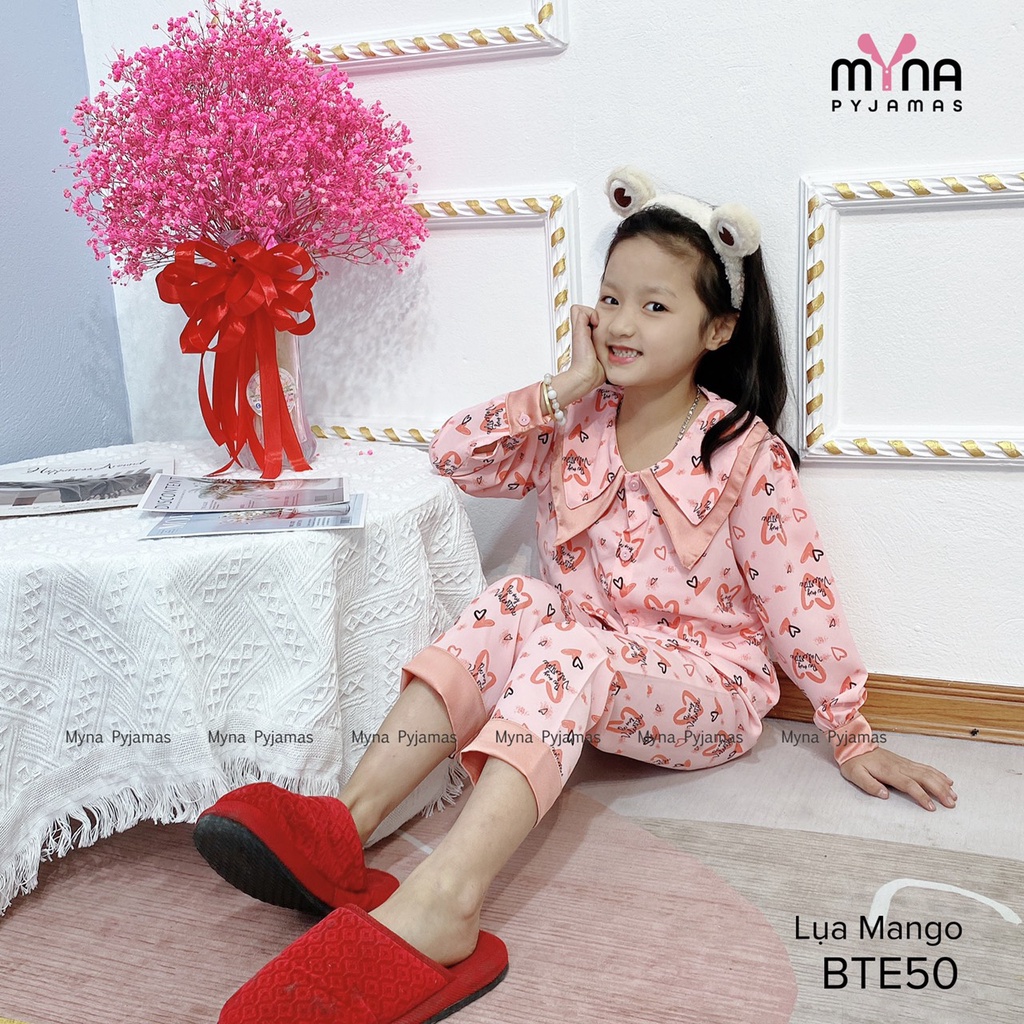 Bộ pijama trẻ em tay dài lụa mango cổ nhọn