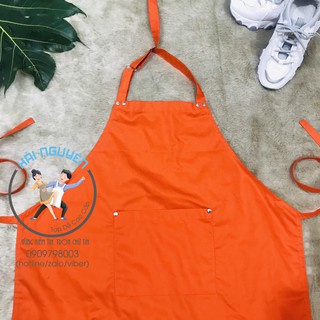 Tạp dề yếm cam đính nút