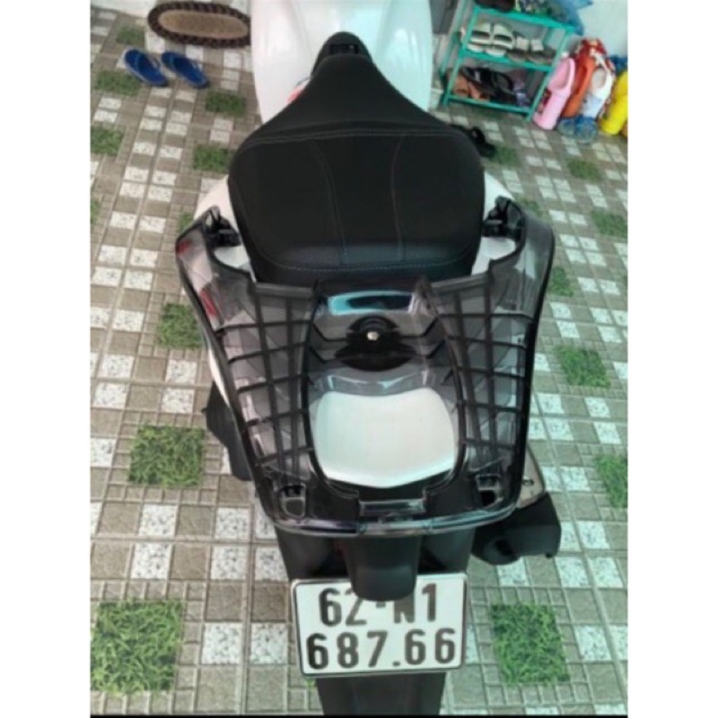 Tay Dắt Cảng Sau SH 300i Kiểu Trong Suốt Cho Xe sh2017/sh2020 hàng zhipat 9 hãng
