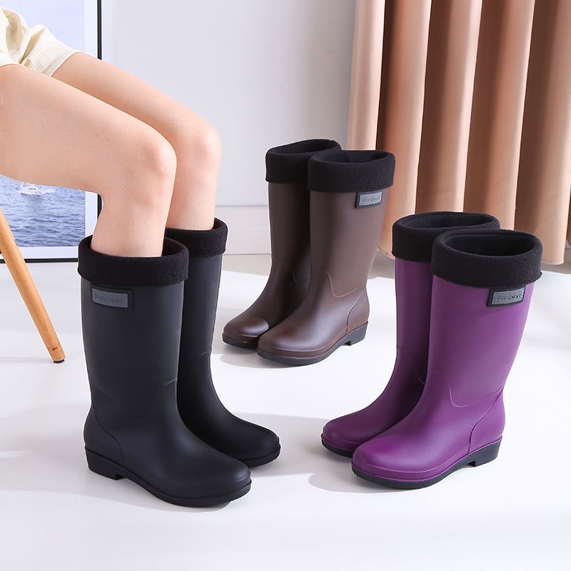Giày đi mưa dành cho người lớn, phong cách thời trang nữ, nước ngoài, ủng dài, ống cao cổ đế bằng nhung ở giữa, su chống