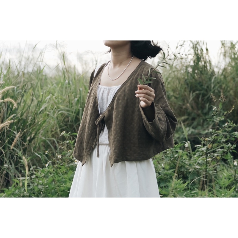Áo khoác Mori Vintage dáng ngắn buộc dây kiểu Nhật thiết kế cao cấp CALM