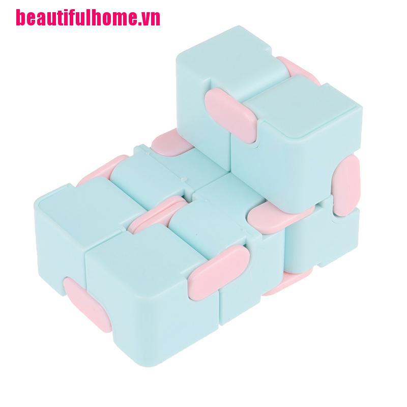 Khối Rubik Siêu Giảm Căng Thẳng