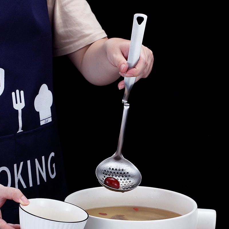 Dụng cụ lọc dầu nấu súp bằng thép không gỉ có móc treo tường tiện lợi