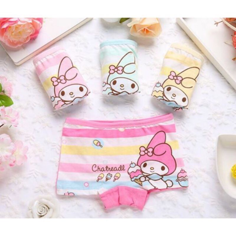 Quần chip đùi QC đẹp cho bé mặc váy