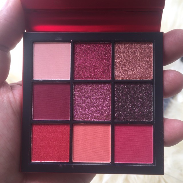 Bảng phấn trang điểm mắt 9 ô Huda Beauty Ruby Obsessions