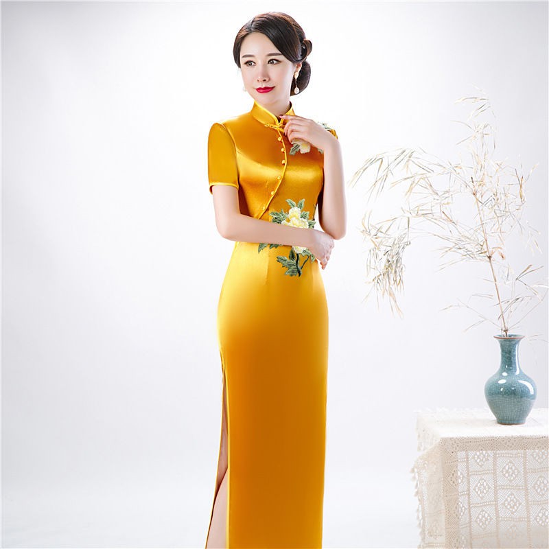 Thời trang trung niên❐▩Sườn xám màu vàng 2021 New Peony Hot Rhinestone Dài eo thon gọn Cải thiện sàn catwalk Tran