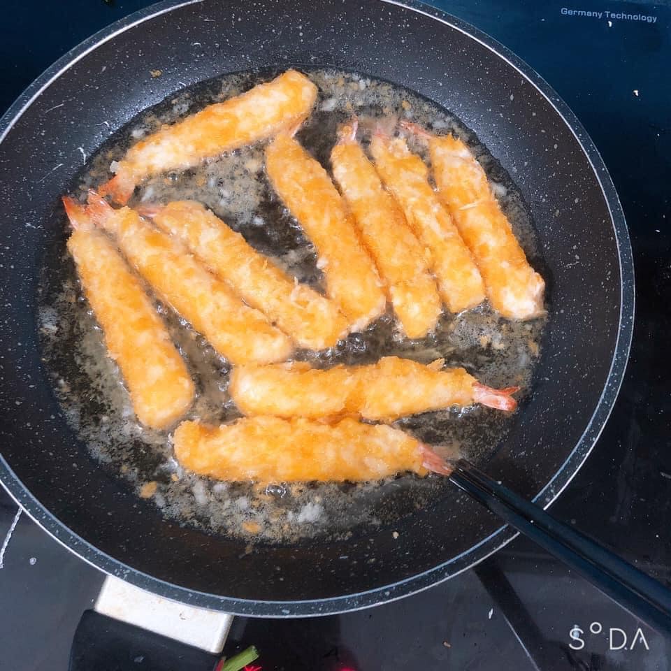 Tôm xù tempura hàng xuất hàn khay 10 con hàng to vip