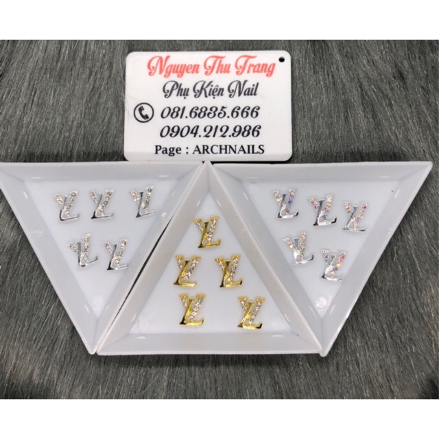 Đá gắn móng hình LV (5k/ viên)