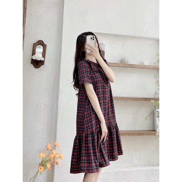 Váy kẻ đuôi cá cổ bèo