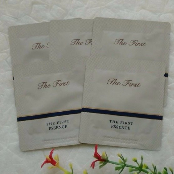 Sample Ohui The First Essence - Tinh dầu tái tạo da
