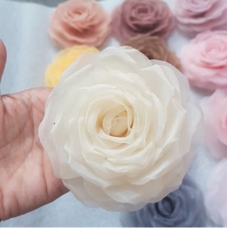 cài áo Hoa hồng cao cấp handmade
