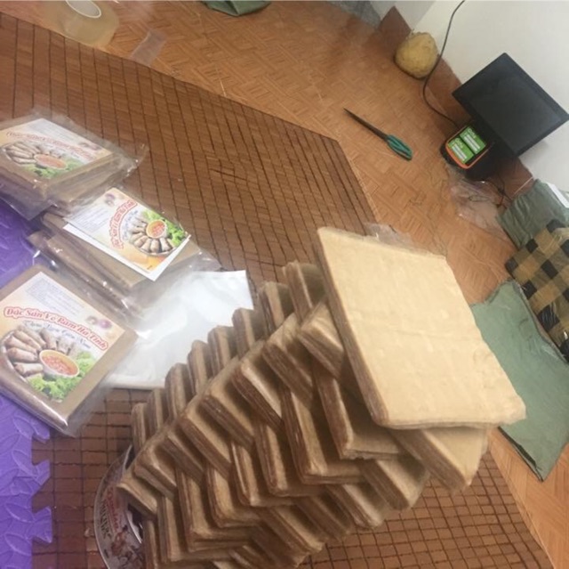 Vỏ ram Hà Tĩnh_ Bánh đa nem Hà Tĩnh túi hút chân không.Loại đặc biệt DẺO, DAI DỄ CUỐN-CHIÊN GIÒN MÀU ĐẸP.