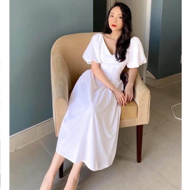 Đầm cổ v tay phồng