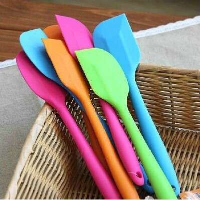 Spatula màu sắc 28cm