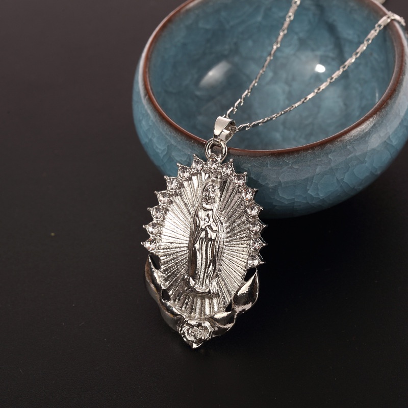 Vòng cổ Mặt Đức Mẹ Mary Khảm Đá Kim Cương Thời Trang Mới Cho Nữ