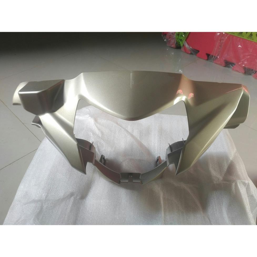 Ốp đầu trước (Nắp trước tay lái) Taurus vàng xám