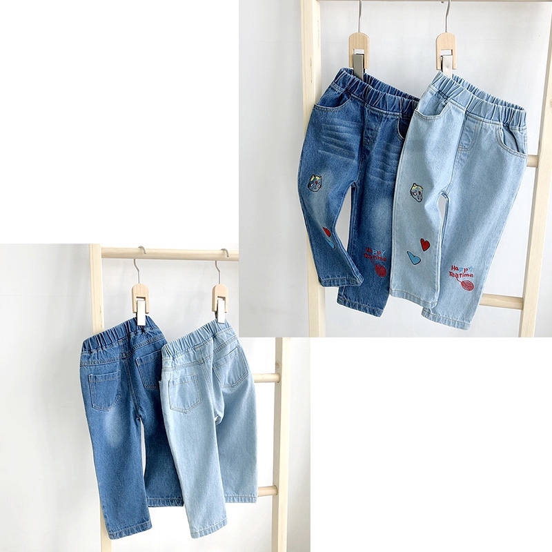 Quần Jeans Thêu Hình Cho Bé