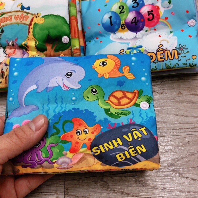 Sách vải cho bé phát triển tư duy và ngôn ngữ