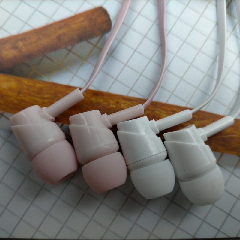 Tai nghe nhét tai có dây kèm mic chất lượng cao