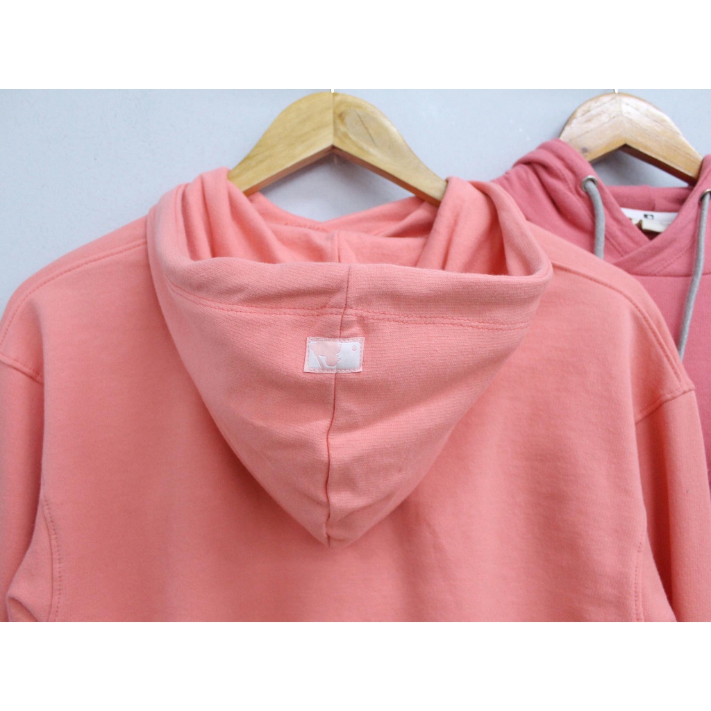 Q9233 - Áo hoodie croptop MLB thêu chữ, &quot;Dodgers&quot; trước