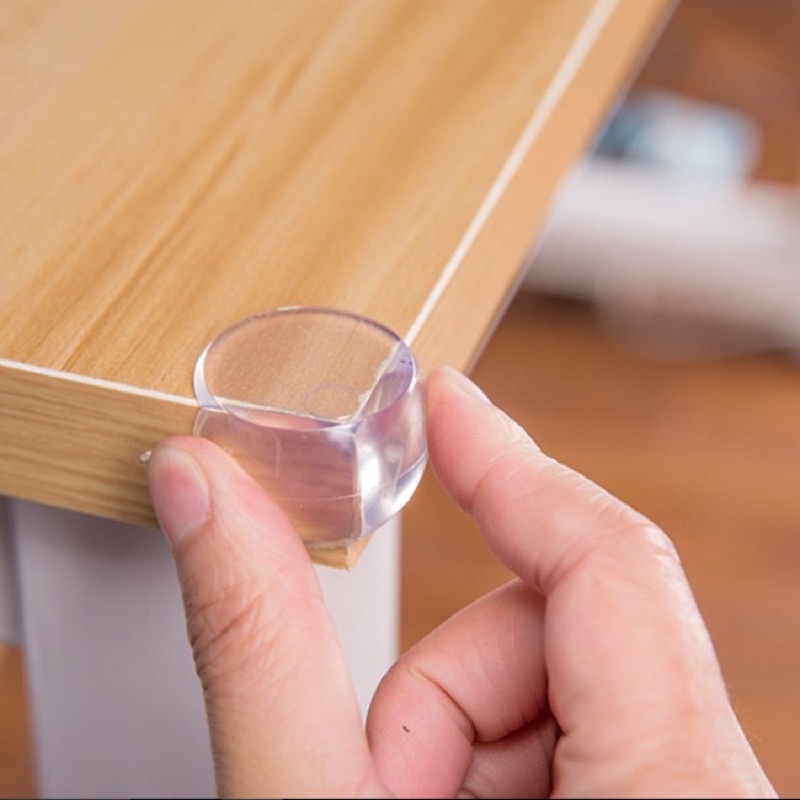 Combo 4 miếng silicon bịt góc bàn bảo vệ an toàn cho gia đình