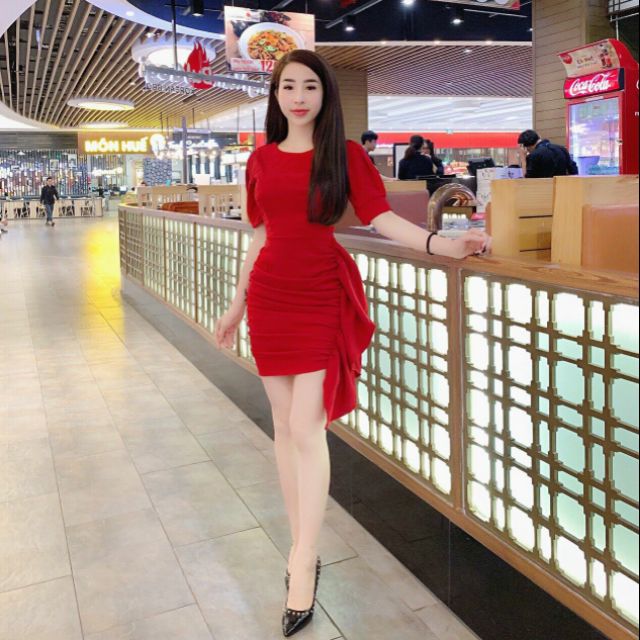 Đầm body tay bồng