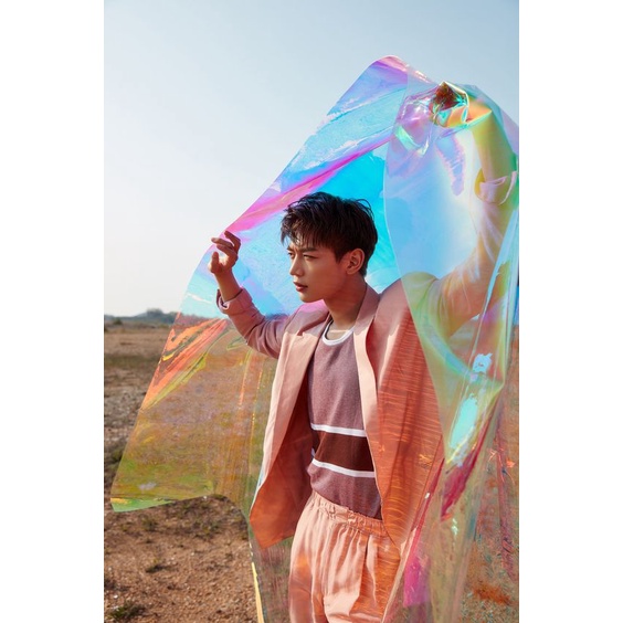 🌈 Giấy phim hologram hiệu ứng 7 màu loại dày