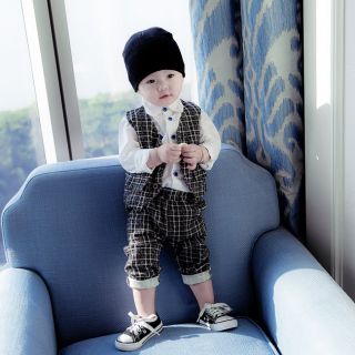 Bộ vest bé trai