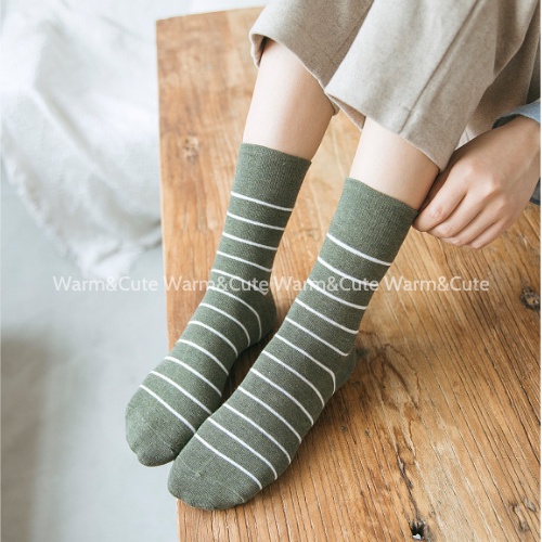 Tất vớ nữ kẻ sọc cổ cao 12 màu siêu xinh chất liệu cotton dày dặn co giãn tốt Warm&amp;Cute AD09