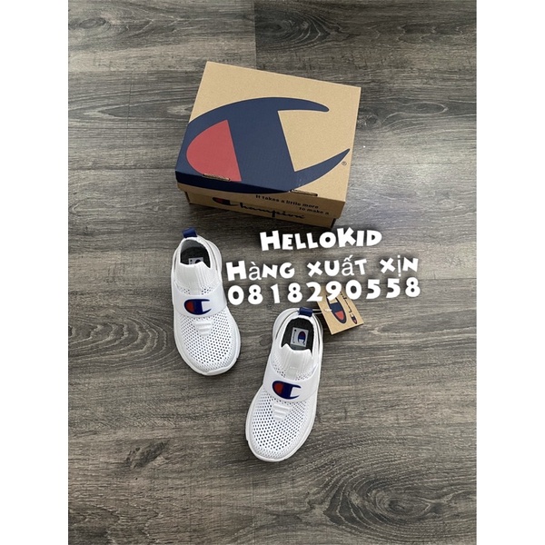 Giày Sneaker trắng huy hiệu Ch@m cho bé