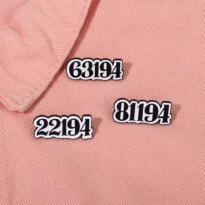 Ghim cài áo MISS ZOE 63194 22194 81194 họa tiết hoạt hình The Promised Neverland tráng men