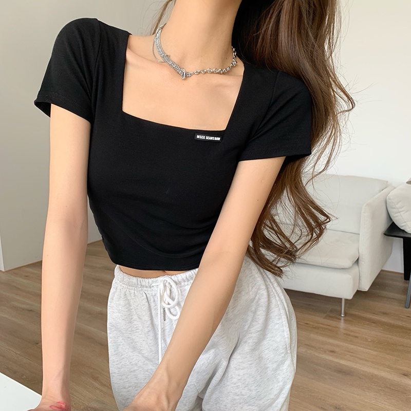 Áo Croptop Cổ Vuông Ngắn Tay Nữ Có Thêu Chữ Chất Vải Thun Gân Cực Đẹp