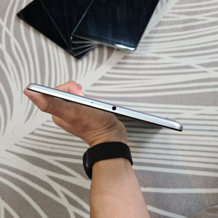 Máy tính bảng Samsung Tab A 2019 10.1 inch, 4G/LTE T517