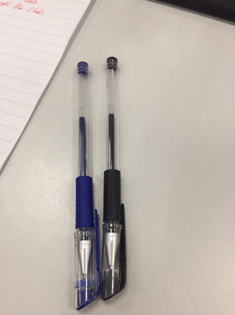 10 bút nước 3 màu xanh đỏ đen