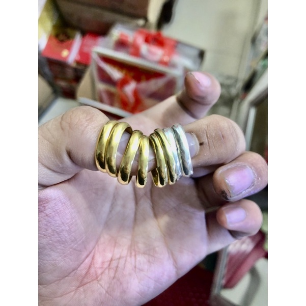 Nhẫn bạc trơn hay gọi Nhẫn khâu 5 phân Có đủ ni  Đeo xi vàng hay  đeo bạc nguyên