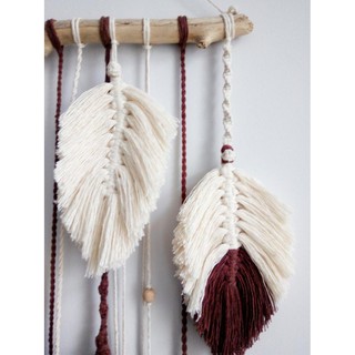 Mành macrame lá đỏ treo tường trang trí (W02)