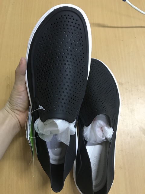 Giày lười nhựa dành cho nam
