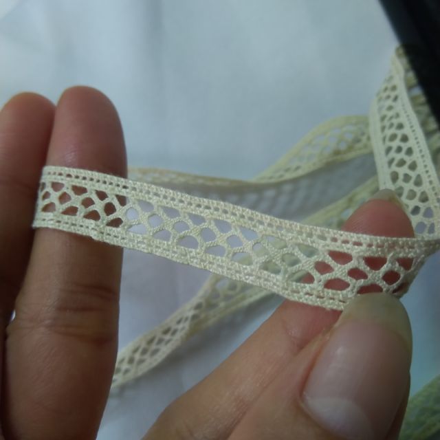 Ren viền chỉ 1 phân màu vàng nhạt may viền váy áo