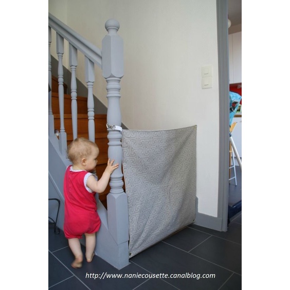 Màn Chặn Cầu Thang Cho Bé 60cm, Cực kỳ chắc chắn