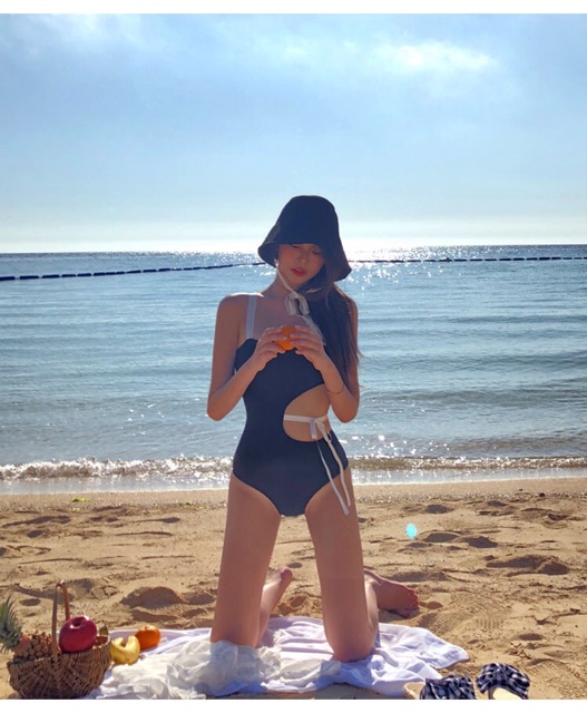 Bikini buộc eo siêu xinh - 2 màu