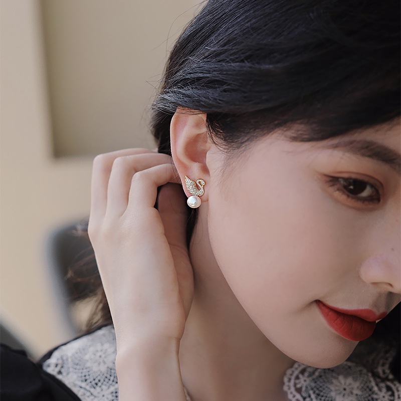 Bông Tai Mạ Bạc 925 Hình Thiên Nga Đính Ngọc Trai Đơn Giản Chất Lượng Cao