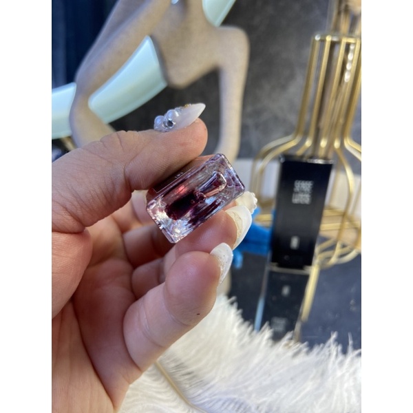 Nước hoa mini Seage Lutens La fille de Berlin Edp 5ML