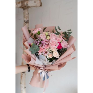 Giấy gói hoa bóng mờ trơn